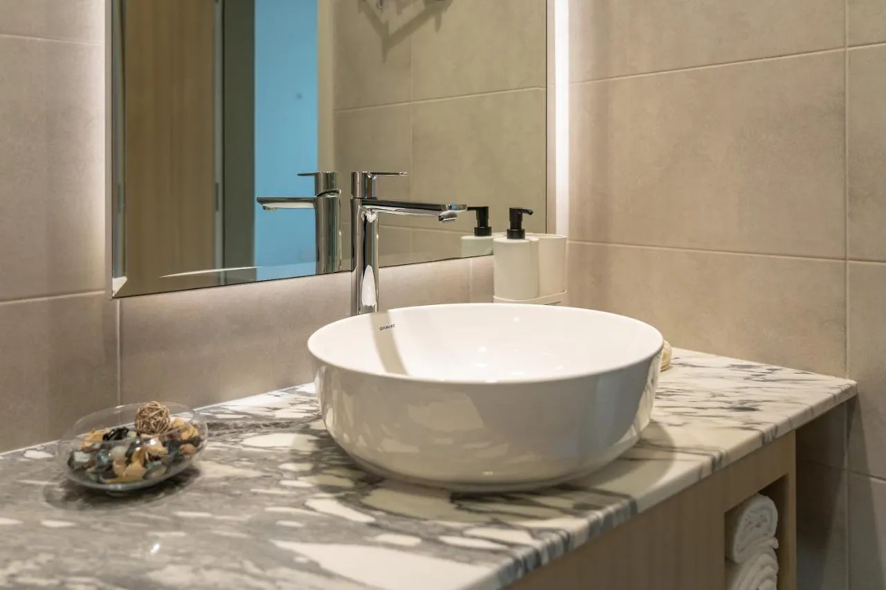 Magical Apartment With Rooftop Pool & Burj Khalifa View 두바이 0*,  아랍에미리트