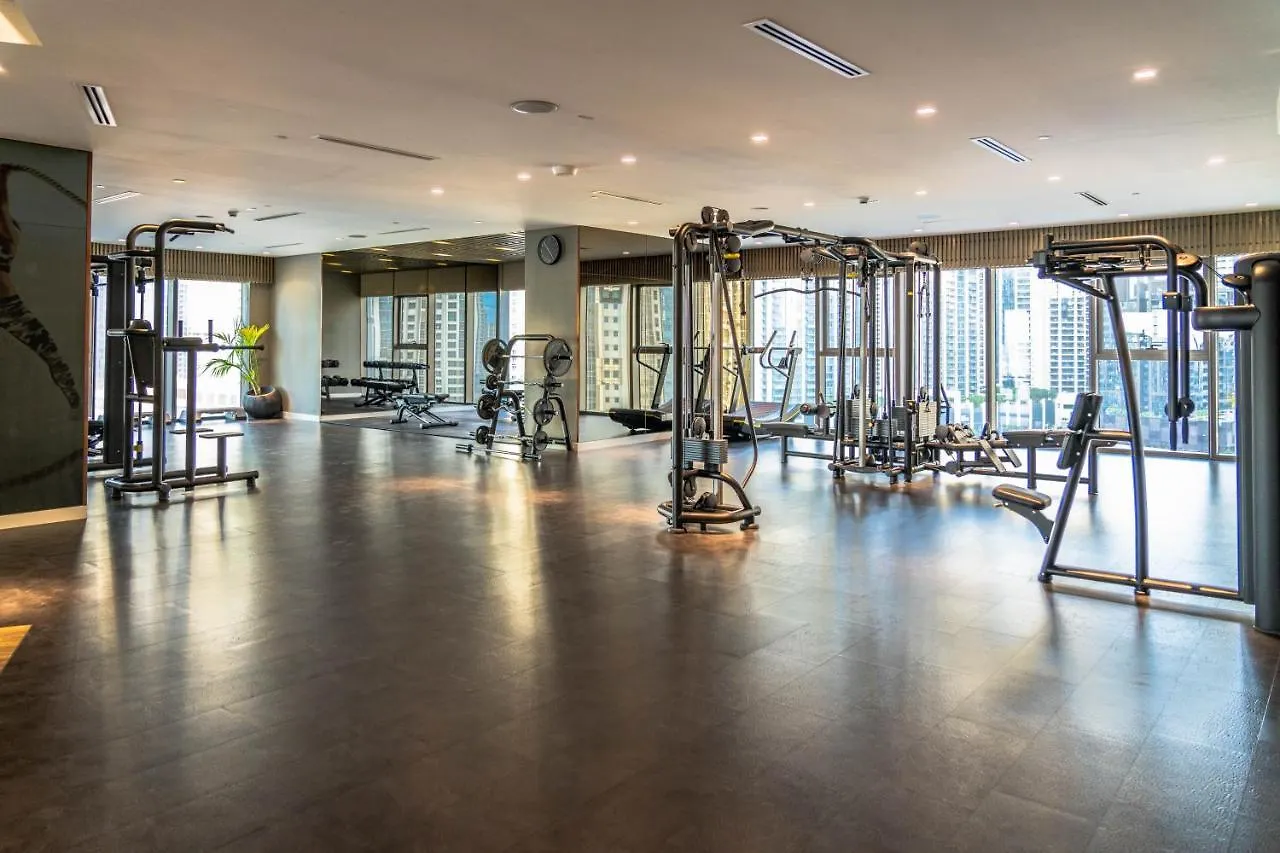 Magical Apartment With Rooftop Pool & Burj Khalifa View Dubai